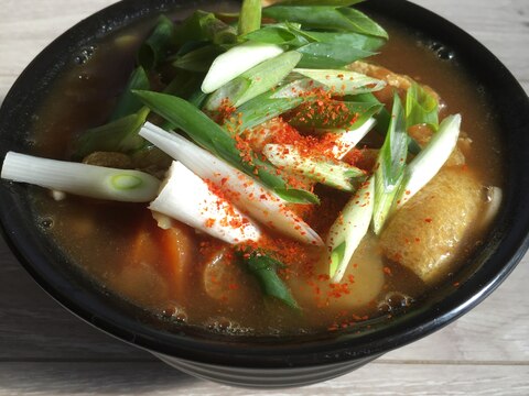 たっぷり小ネギと干し椎茸カレー蕎麦♪